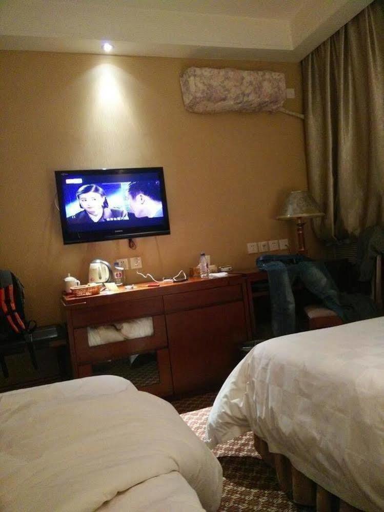 Jilin Province Hotel Чанчун Екстериор снимка