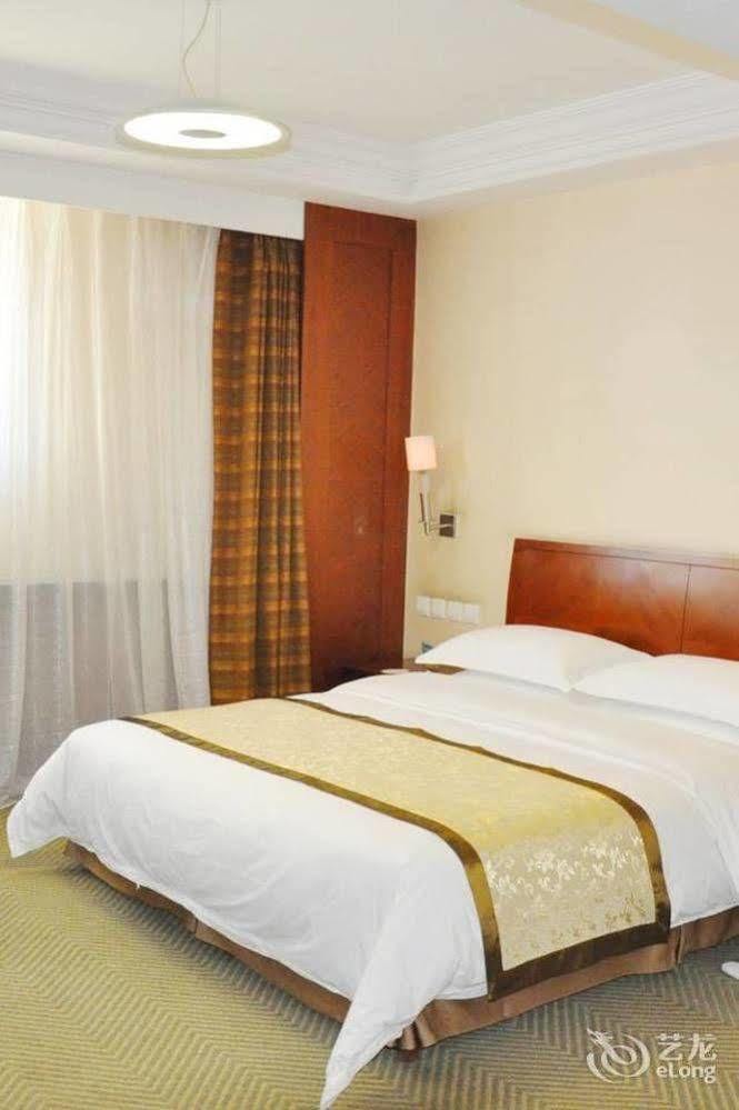 Jilin Province Hotel Чанчун Екстериор снимка